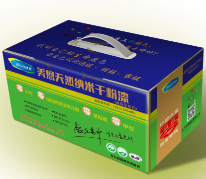 膩?zhàn)臃?/></p><p><span>　　刮墻的膩?zhàn)臃鄣呐浞?/span></p><p><span>　　對于水泥膩?zhàn)优渲疲簩⑺唷⒛z水、水按5：1：1攪拌均勻，然后等10分鐘使用，注意再上墻前，再攪拌一次;對于大白膩?zhàn)优渲疲簩⒋蟀追邸⒒邸⑷橐喊?0：10：1攪拌均勻，由于膩?zhàn)痈稍锟欤砸尤脒m量纖維素水溶液一同攪拌。</span></p><p><span>　　膩?zhàn)臃凼┕ち鞒?/span></p><p><span>　　1、基層處理</span></p><p><span>　　要先將殘留在基層表面的灰塵、污漬等雜物進(jìn)行清理干凈。</span></p><p><span>　　2、修補(bǔ)墻面</span></p><p><span>　　用石膏將墻面凹凸不平的地方進(jìn)行找平處理，干燥后用砂紙將凸出處磨平，并將浮塵等掃凈。</span></p><p><span>　　3、調(diào)配膩?zhàn)?/span></p><p><span>　　對于不同的地方，防水要求也不一樣，膩?zhàn)拥呐浔纫灿胁顒e。一般普通的膩?zhàn)樱浜媳葹榫鄞姿嵋蚁┤橐海夯刍虼蟀追郏?%羧甲基纖維素溶液=1∶5∶3.5;可以用于廚房、廁所等防水區(qū)域，配合比為聚醋酸乙烯乳液∶水泥∶水=1∶5∶1。</span></p><p><span>　　4、批刮膩?zhàn)?/span></p><p><span>　　刮膩?zhàn)訒r一般做三遍，第一遍膠皮刮板橫向滿刮，接頭不得留槎，每刮一板最后收頭時，要注意干凈利落。干燥后用1號砂紙磨，將浮膩?zhàn)蛹鞍咣E磨平磨光，再將墻面清掃干凈。第二遍膠皮刮板豎向滿刮，用的材料、方法和第一遍膩?zhàn)右粯印５谌橛媚z皮刮板找補(bǔ)膩?zhàn)樱娩撈伟鍧M刮膩?zhàn)樱瑢γ婊鶎庸纹焦喂猓稍锖笥眉?xì)砂紙磨平磨光，注意不要漏磨。</span></p><p style=